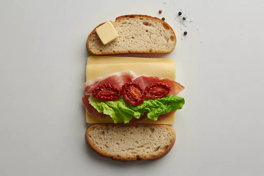bite-sized-sandwiches-layering.webp